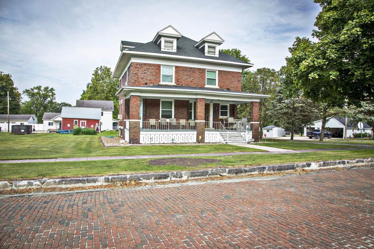 331 Sangamon Avenue - Photo 1