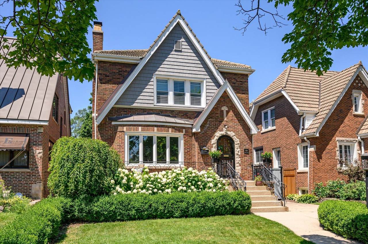 1630 Sayre Avenue - Photo 1