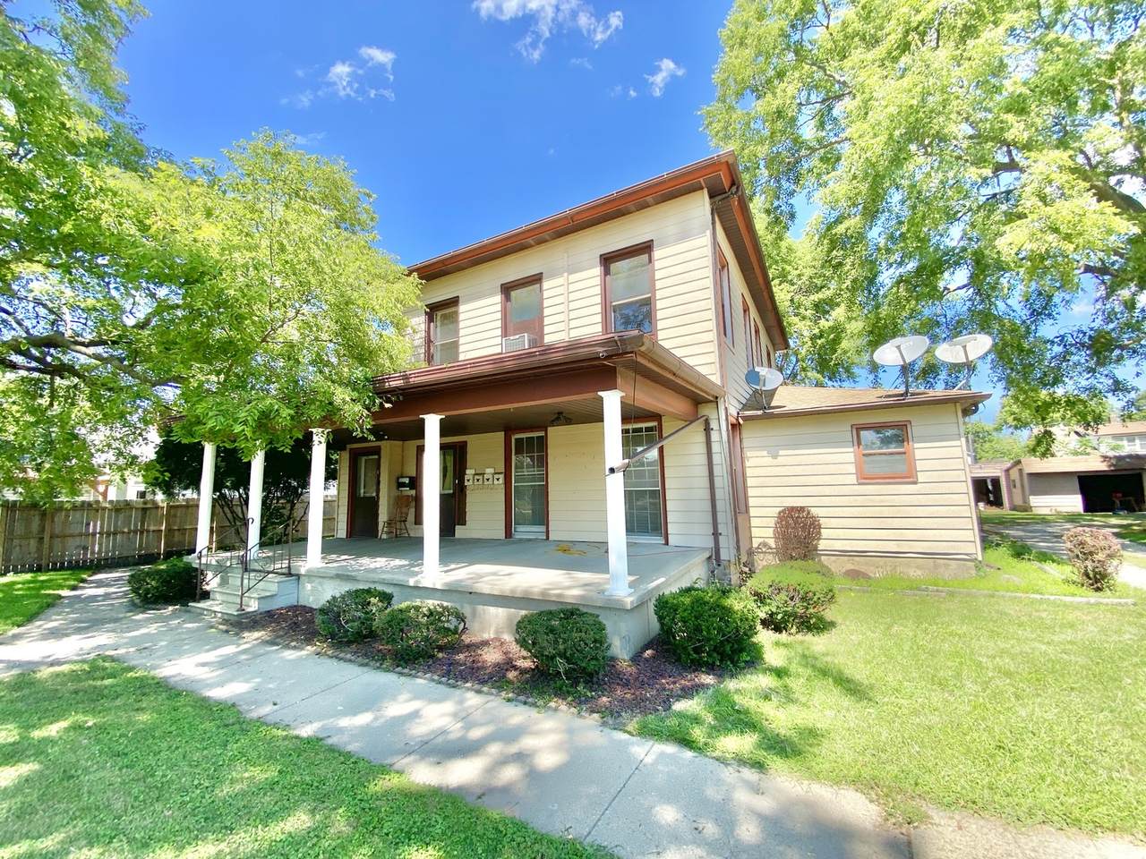 1112 Madison Street - Photo 1