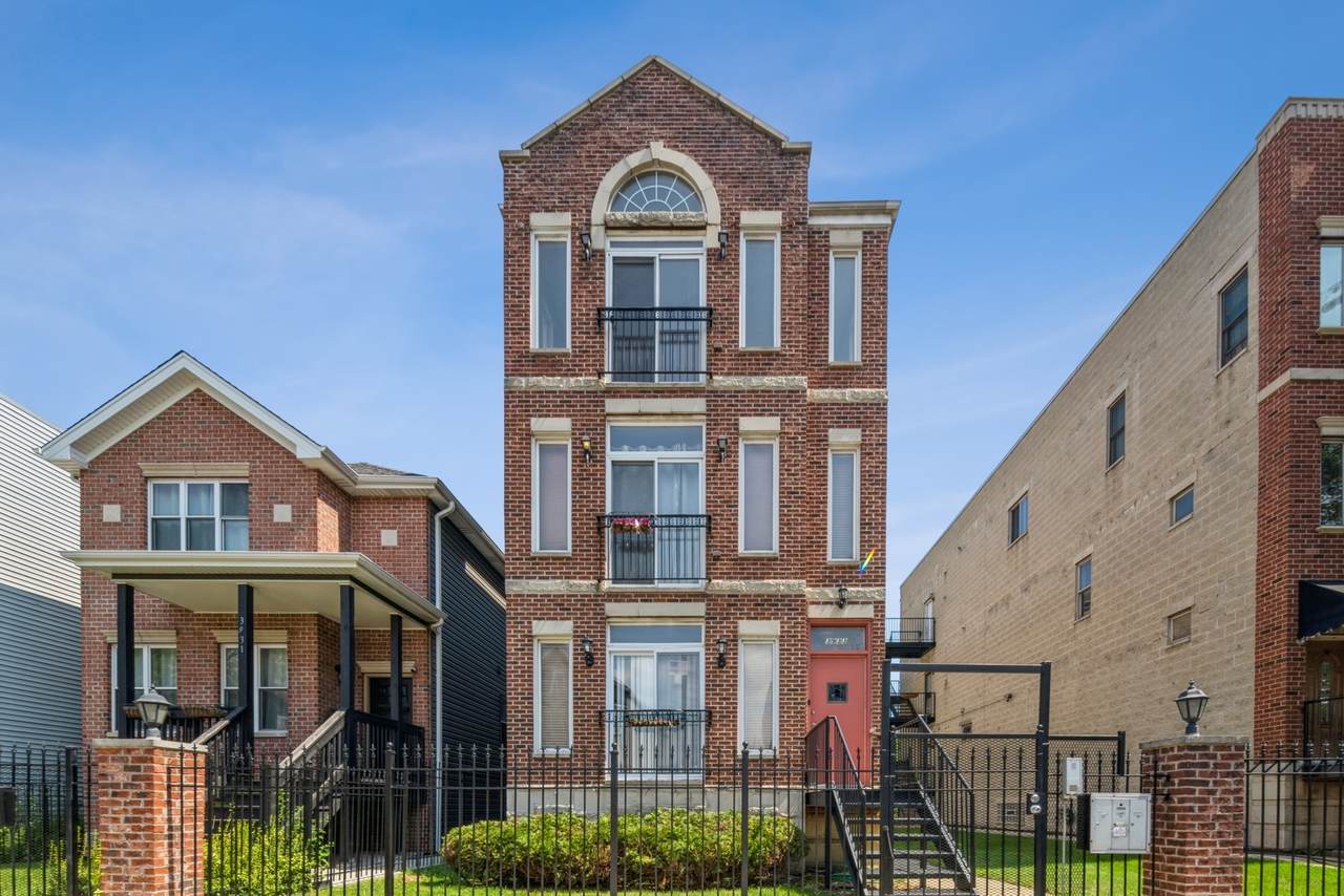 3933 Wells Street - Photo 1