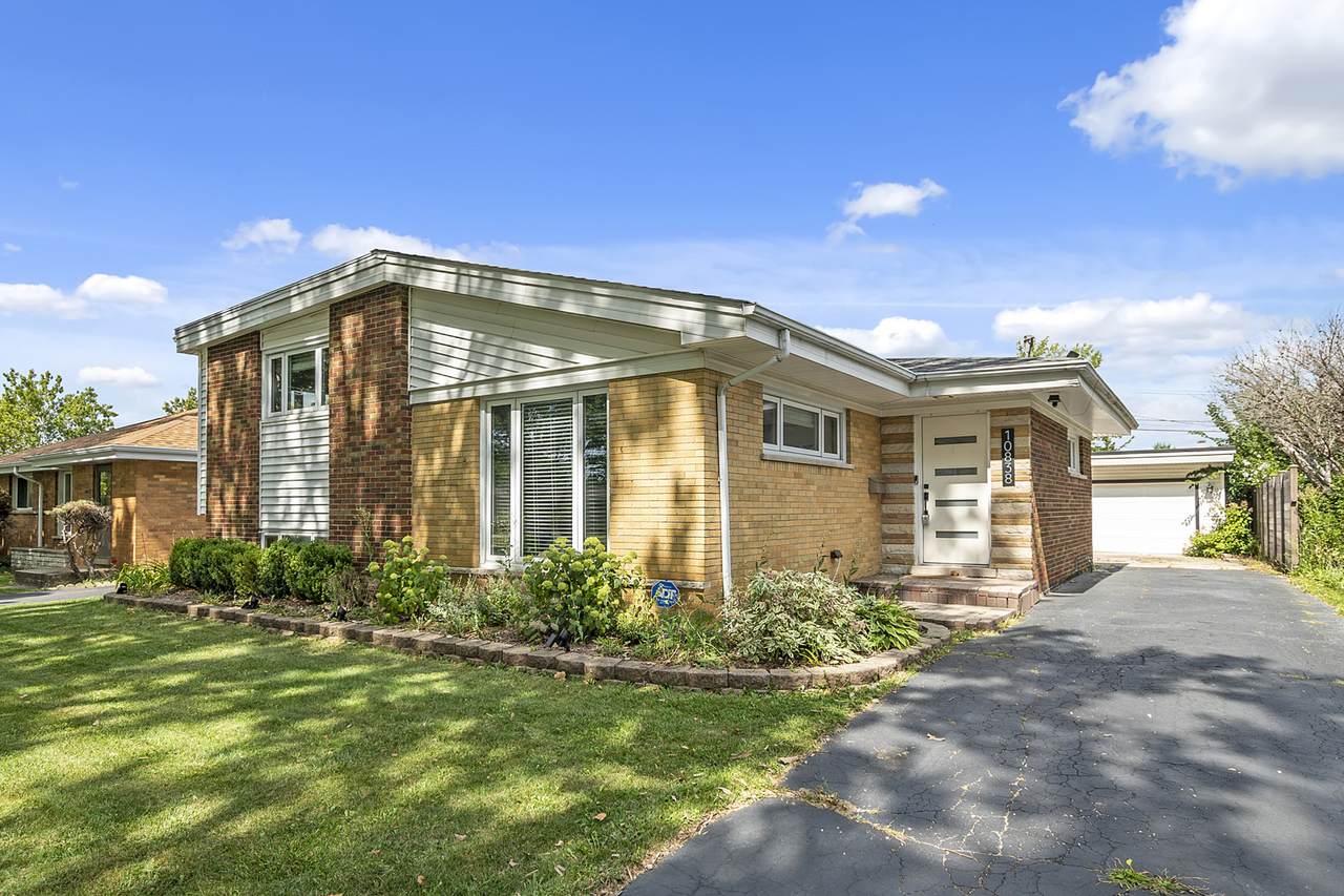 10838 Hastings Street - Photo 1