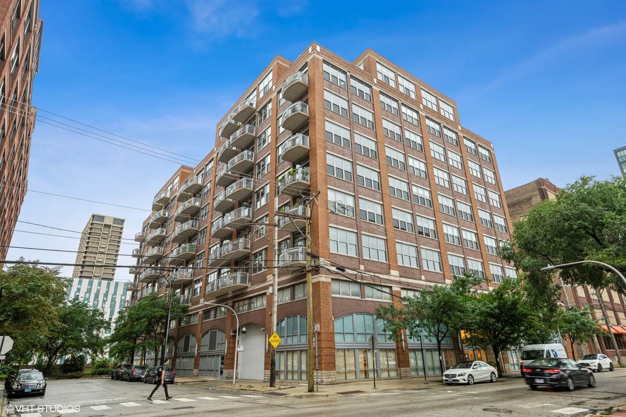 933 Van Buren Street - Photo 1