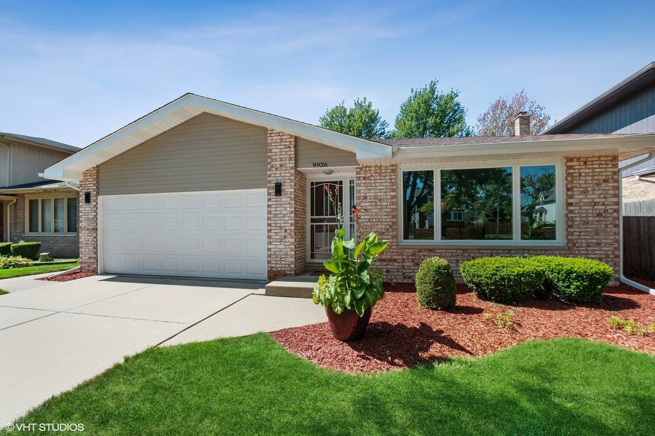 9936 Beverly Avenue - Photo 1