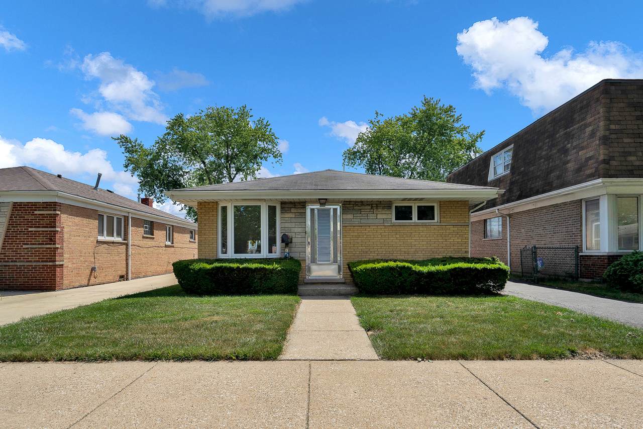7763 Kilbourn Avenue - Photo 1