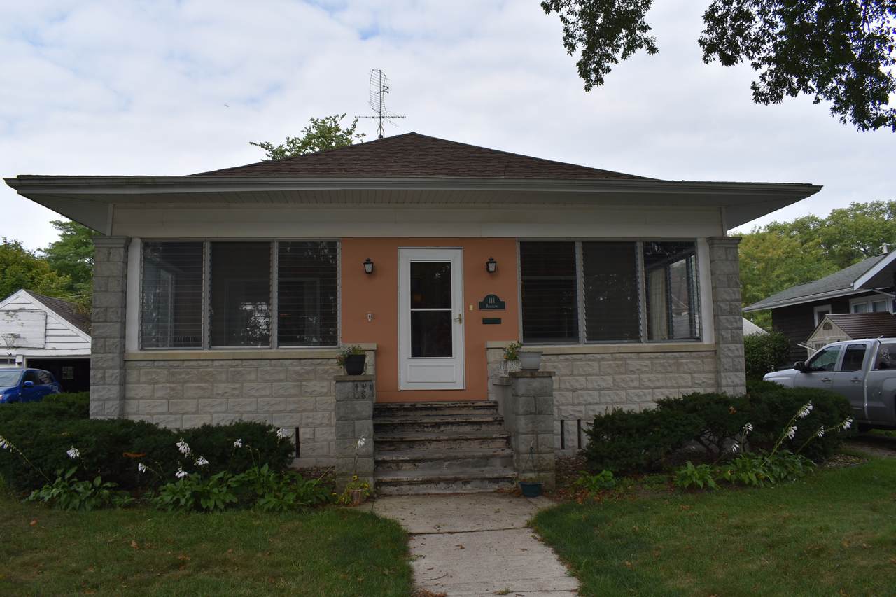 111 Bungalow Place - Photo 1