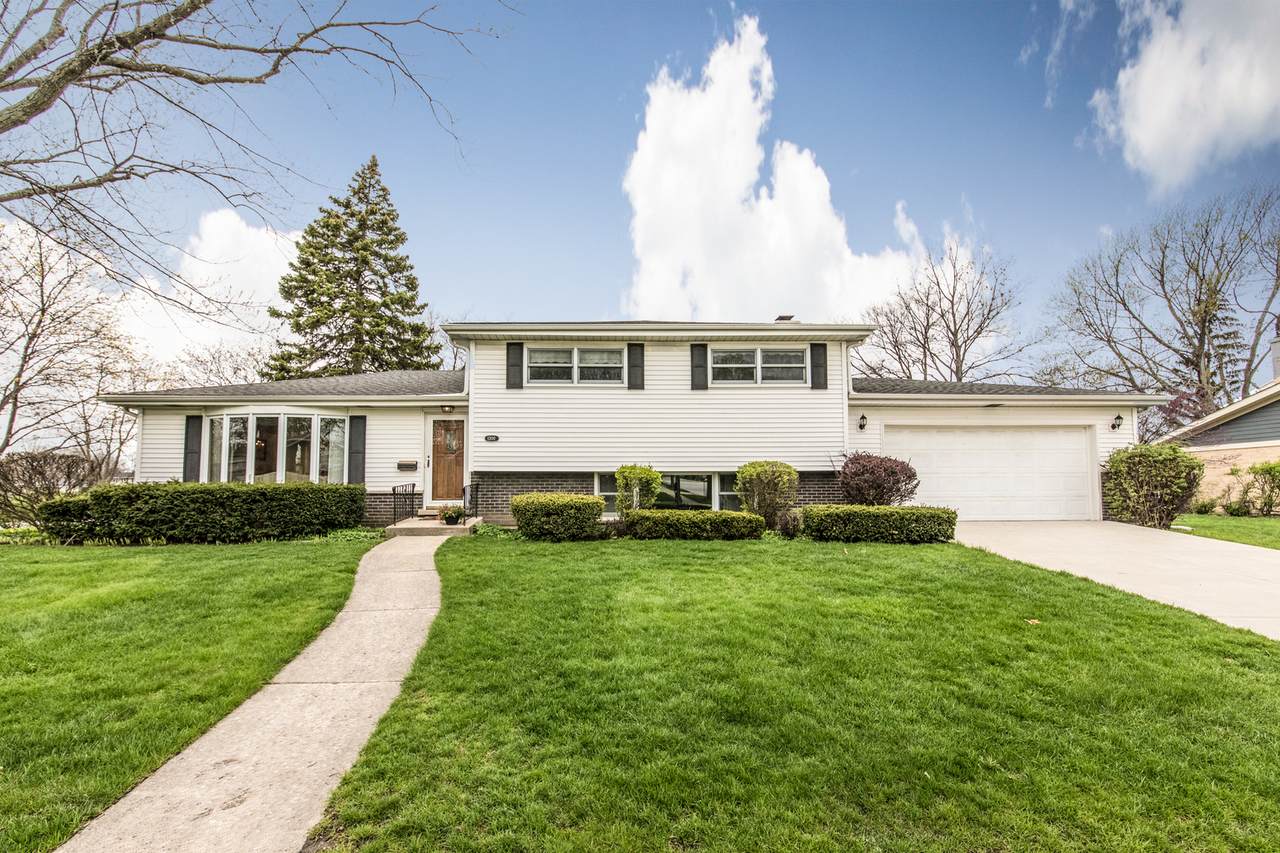 1300 Western Avenue - Photo 1