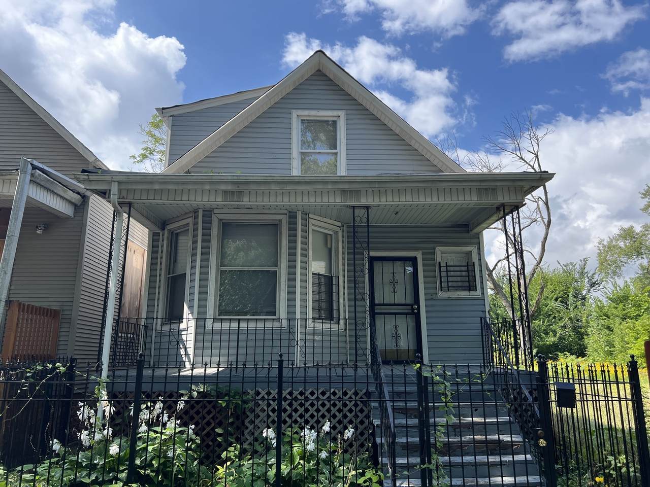 5950 Hermitage Avenue - Photo 1