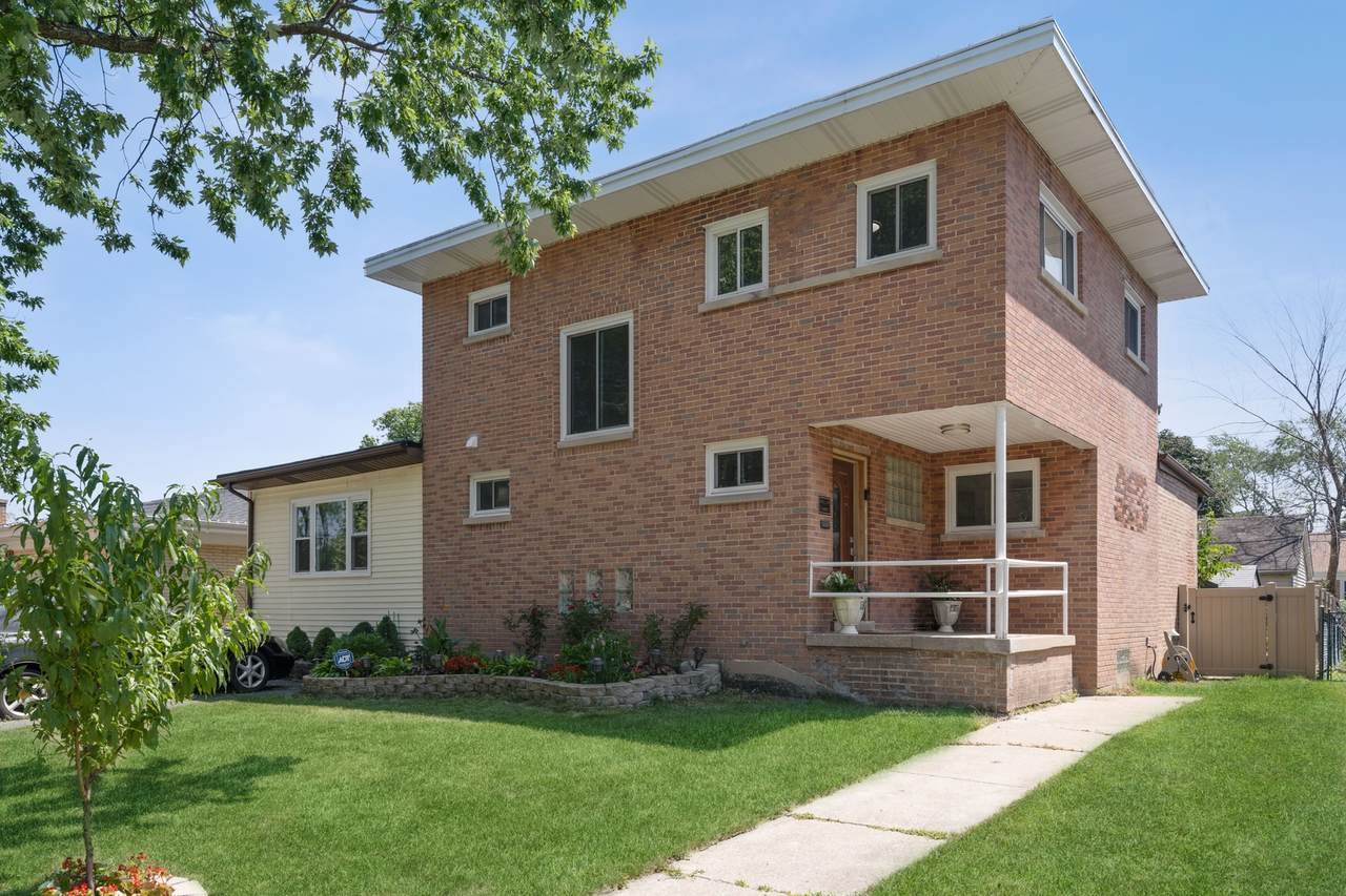 5031 Lunt Avenue - Photo 1