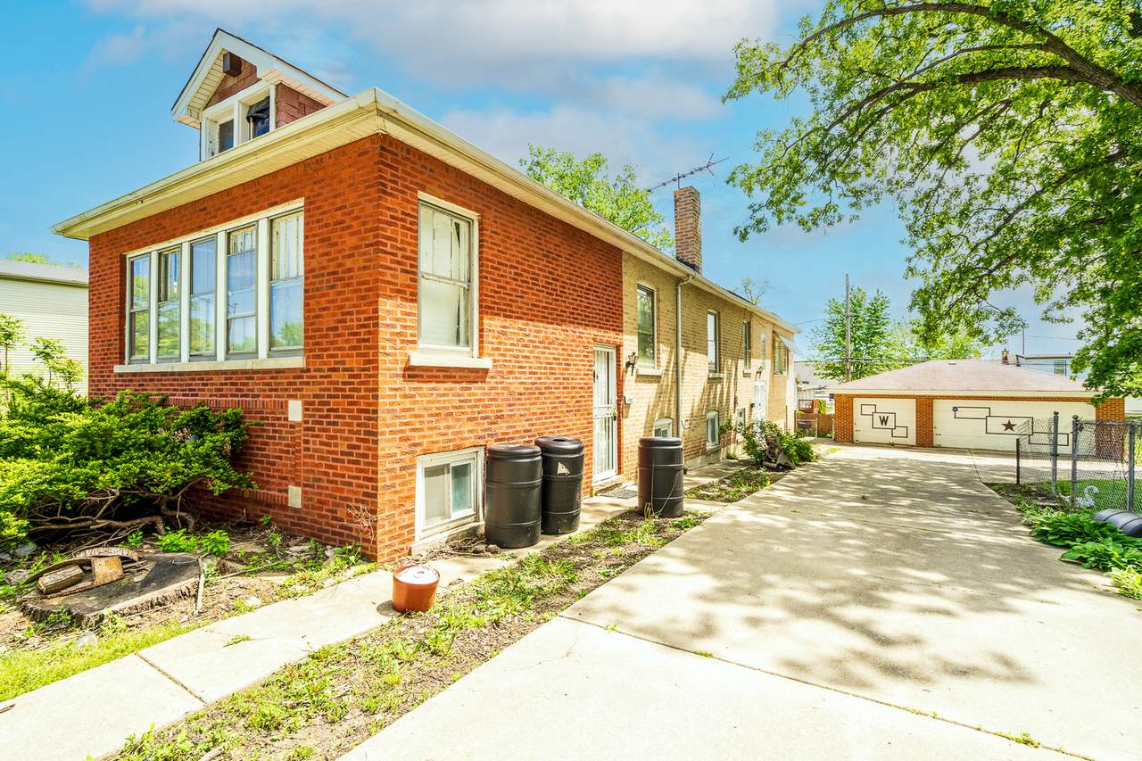 11621 Vincennes Avenue - Photo 1