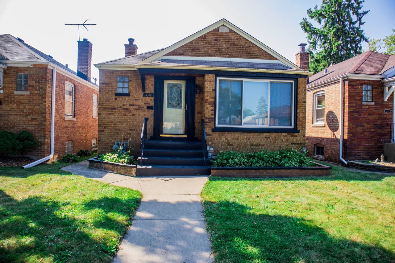 14310 Union Avenue - Photo 1