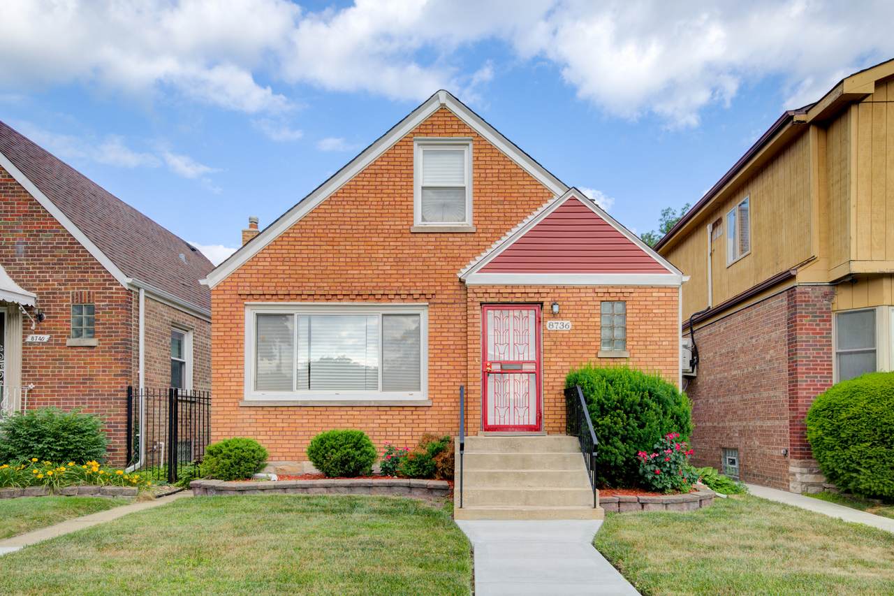 8736 East End Avenue - Photo 1