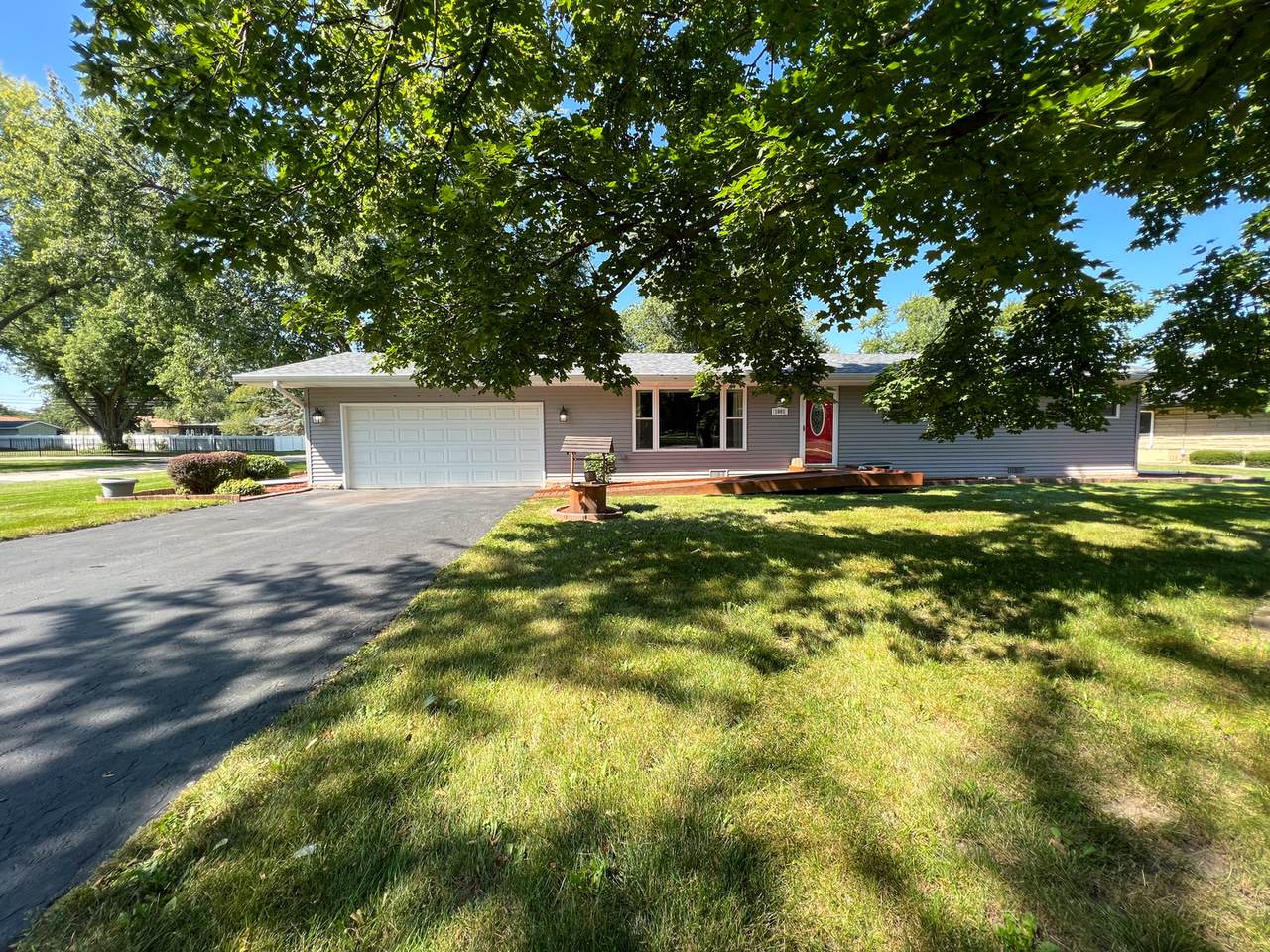 1001 Barber Lane - Photo 1