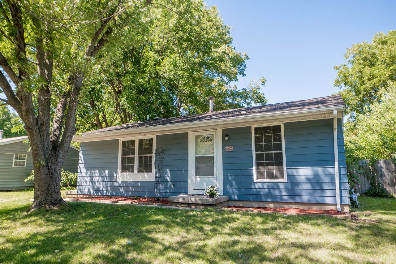 3204 York Drive - Photo 1