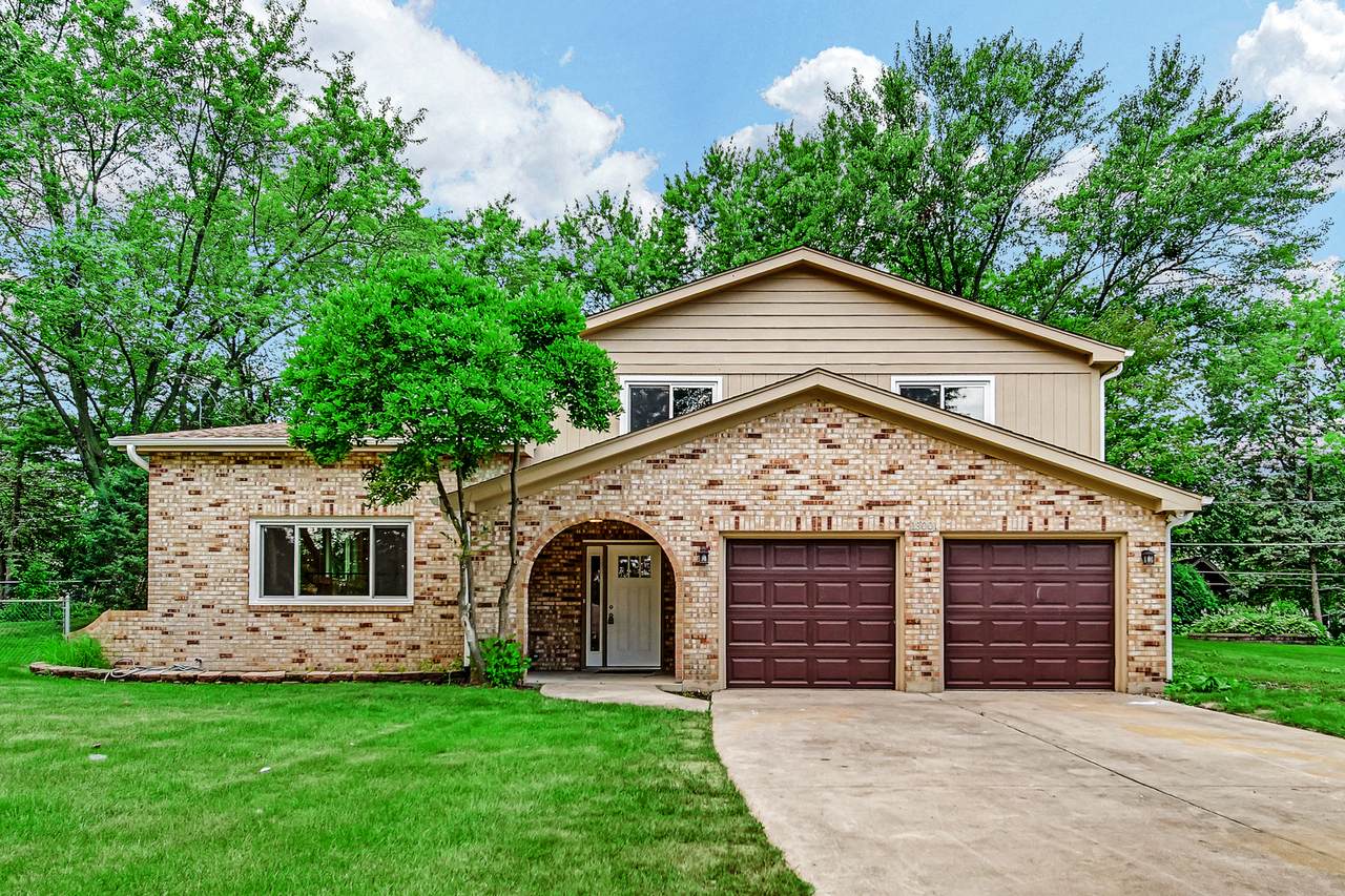 1300 Laurel Lane - Photo 1