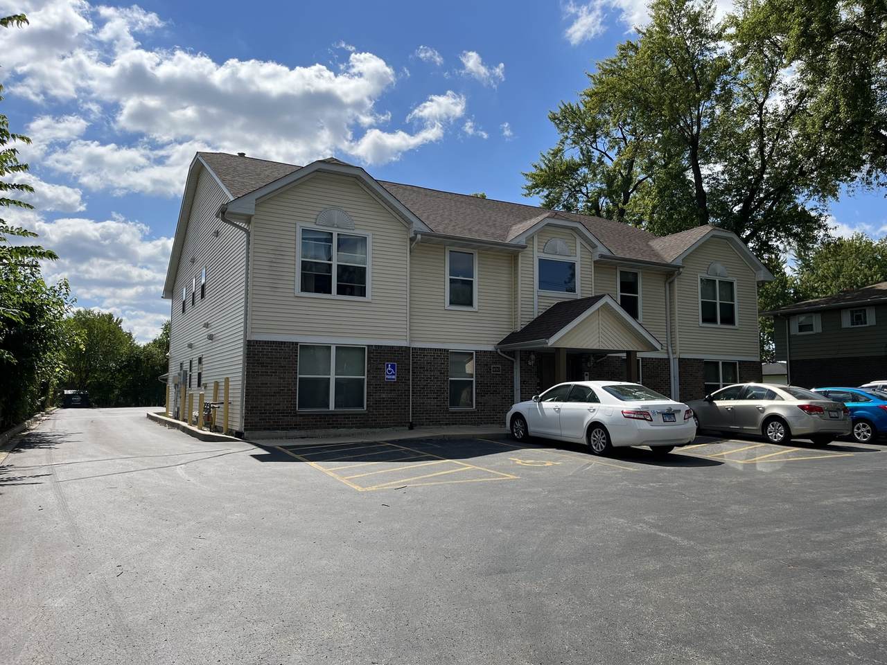 490 North Avenue - Photo 1