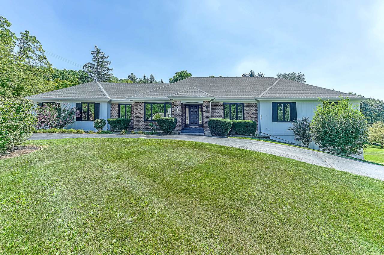1075 Kirkwood Road - Photo 1