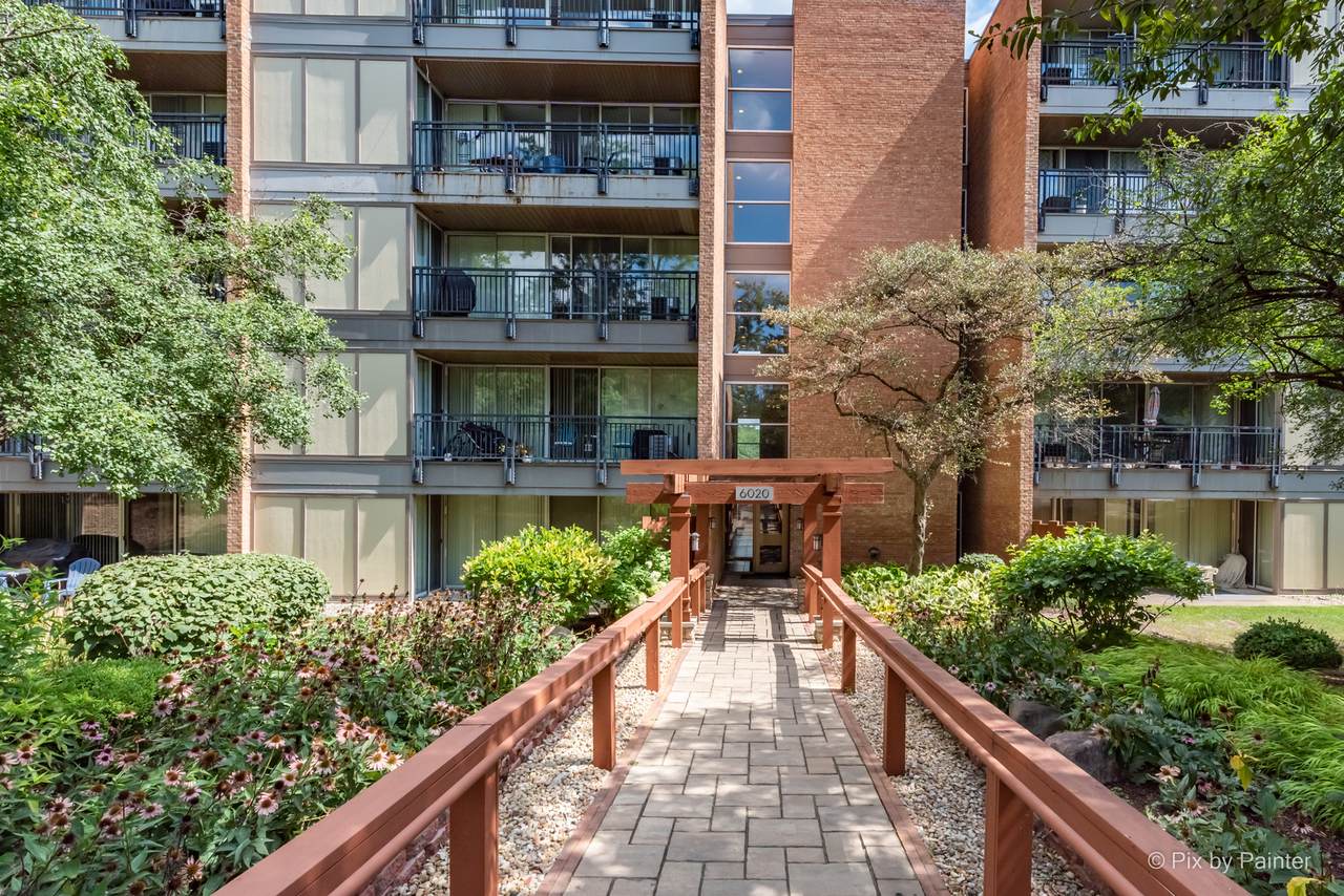 6020 Oakwood Drive - Photo 1