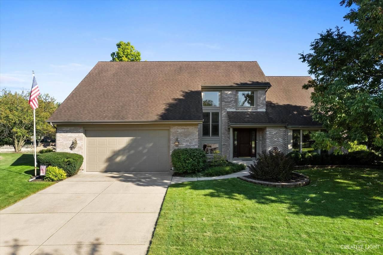 2560 Middle Queensbury Court - Photo 1