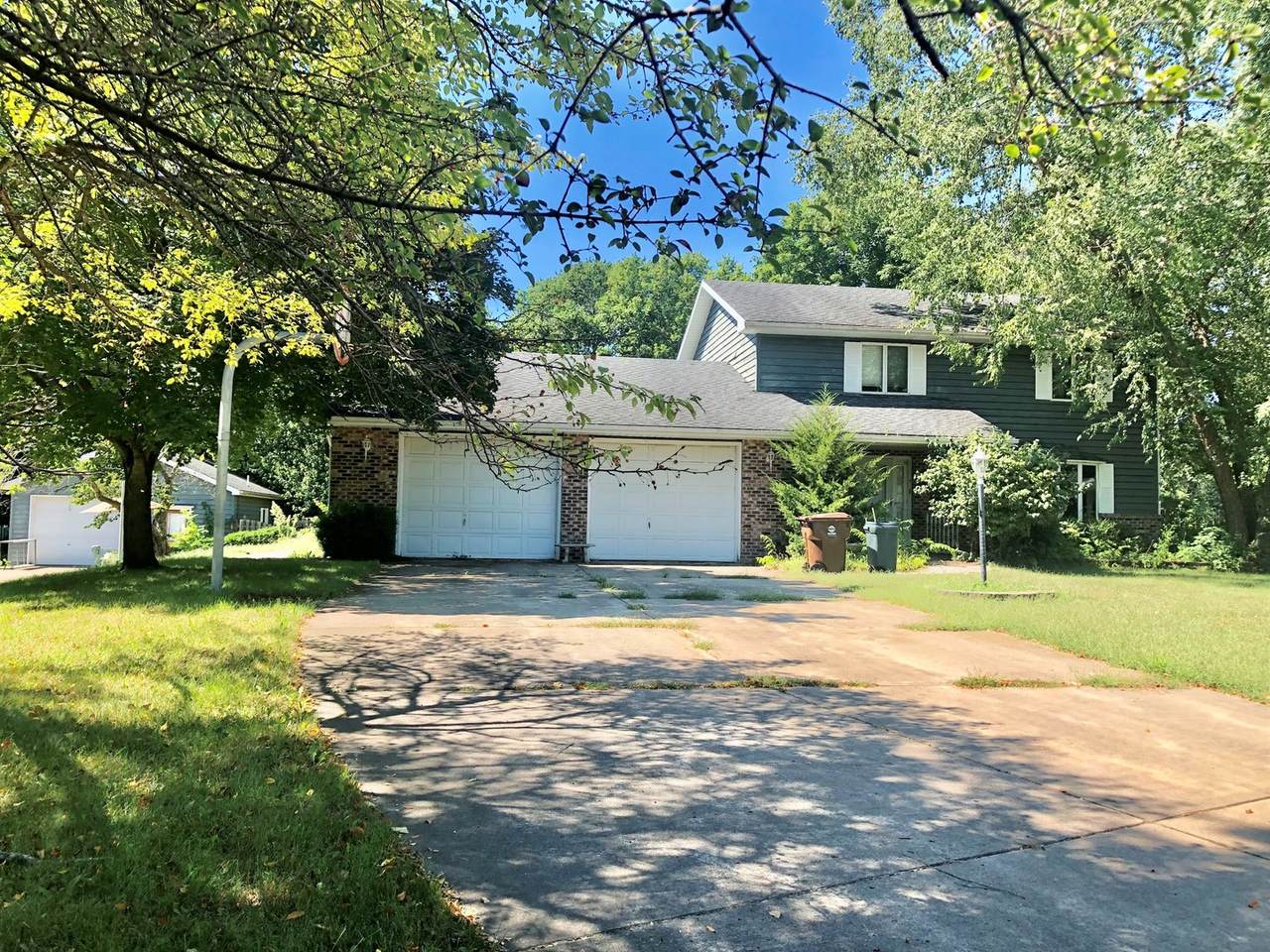 3875 Chamlin Drive - Photo 1