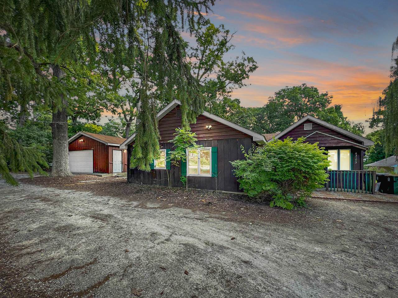 43173 Lake Avenue - Photo 1
