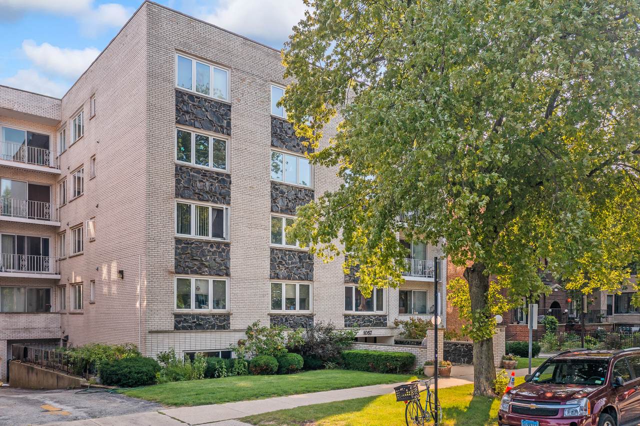 1057 Pratt Boulevard - Photo 1