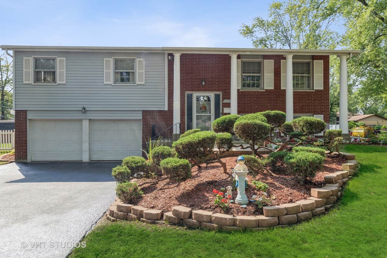 1019 Coach Road - Photo 1