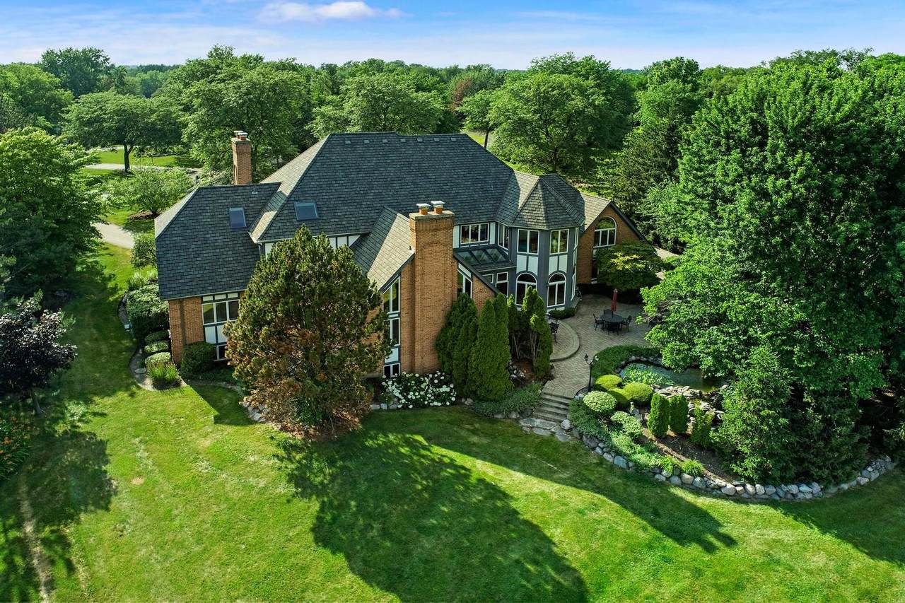 9 Corey Drive - Photo 1