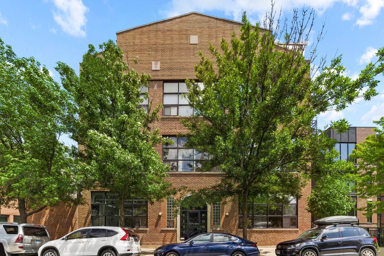 1137 Wood Street - Photo 1