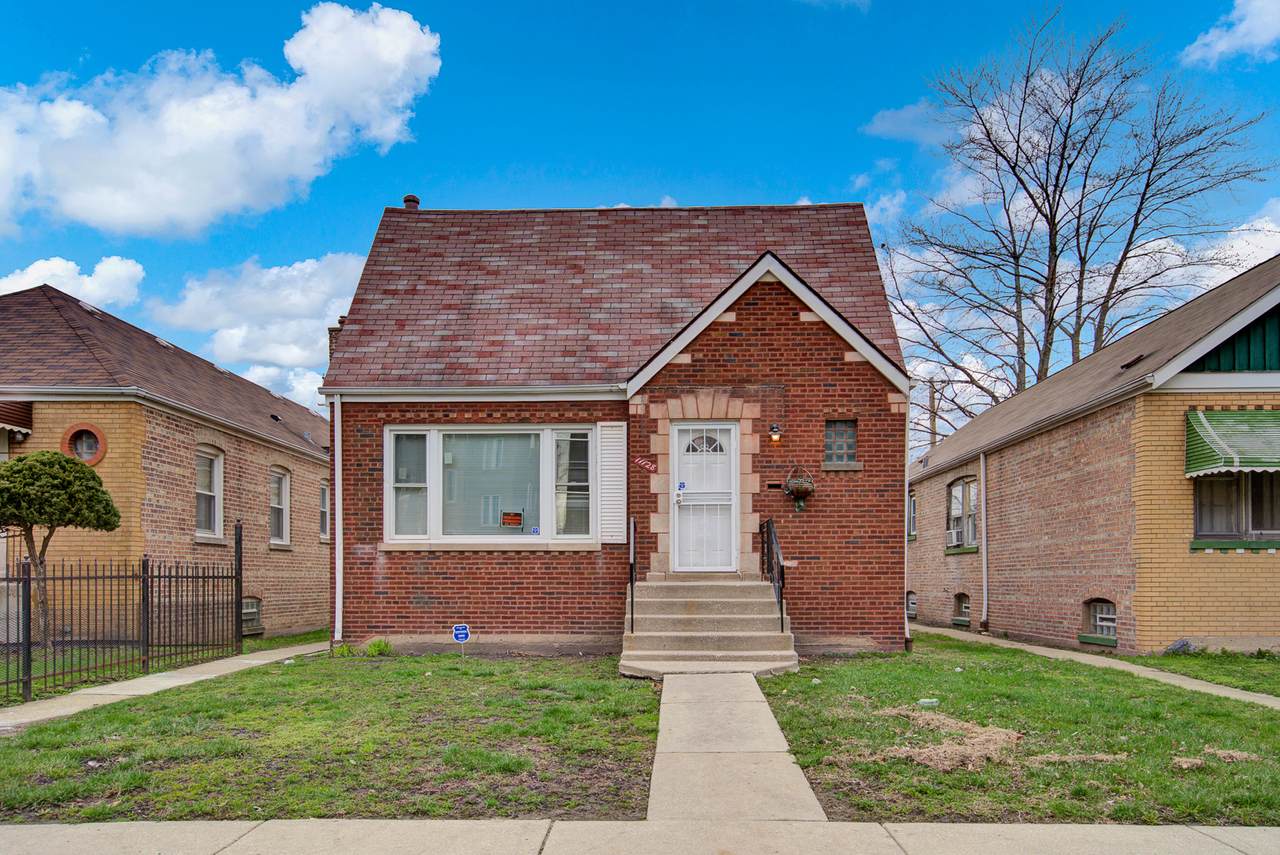 11128 Emerald Avenue - Photo 1