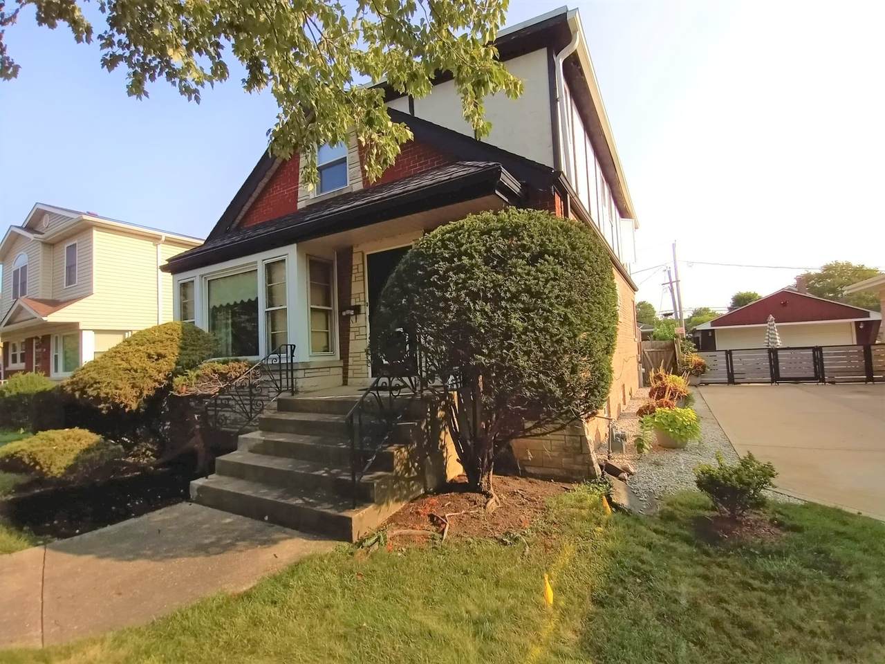 2224 Summerdale Drive - Photo 1