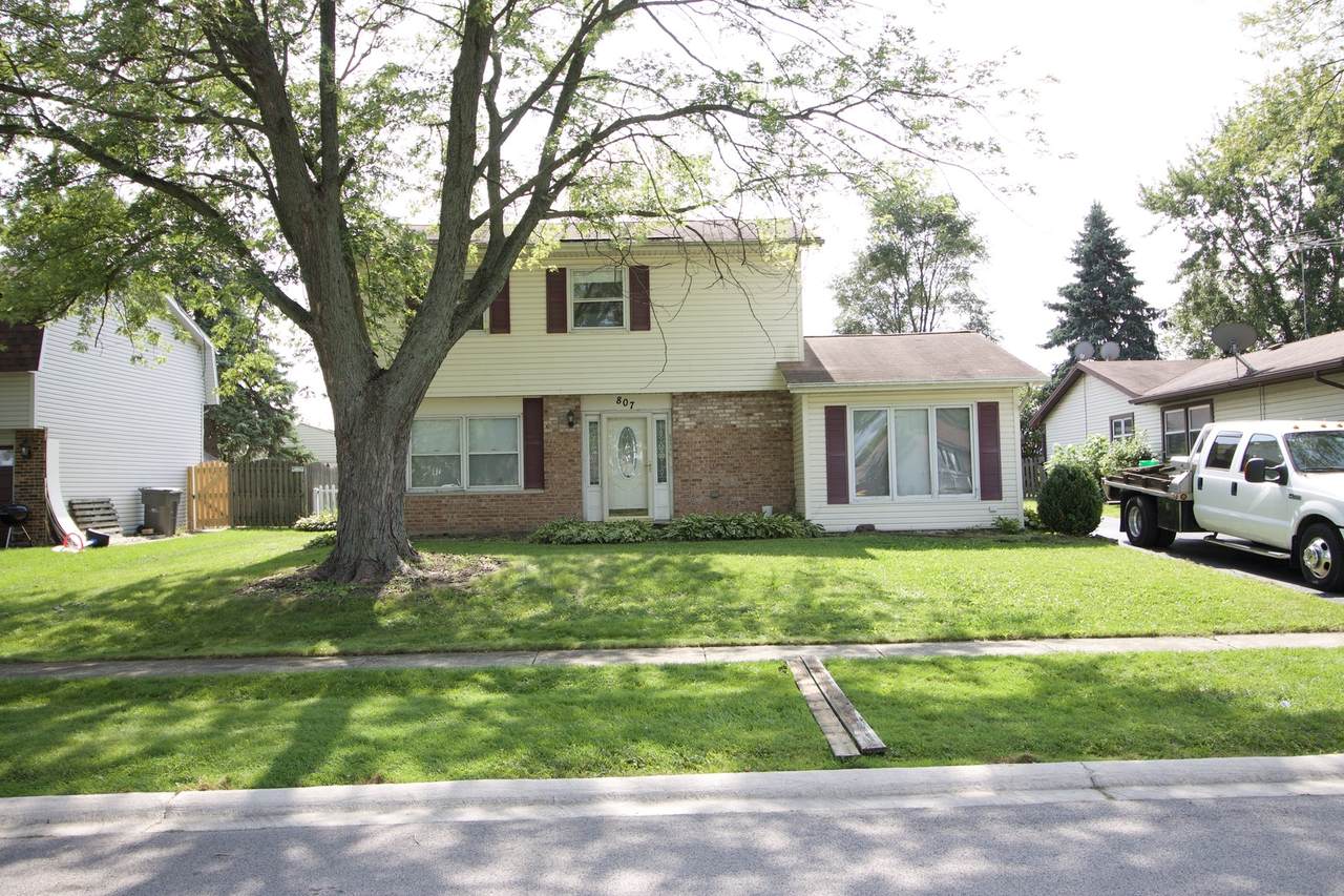 807 Oakton Avenue - Photo 1