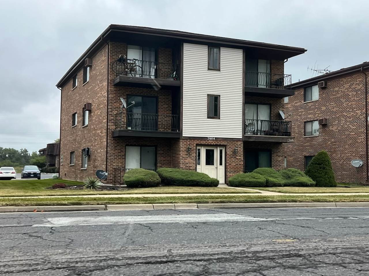 2604 State Street - Photo 1