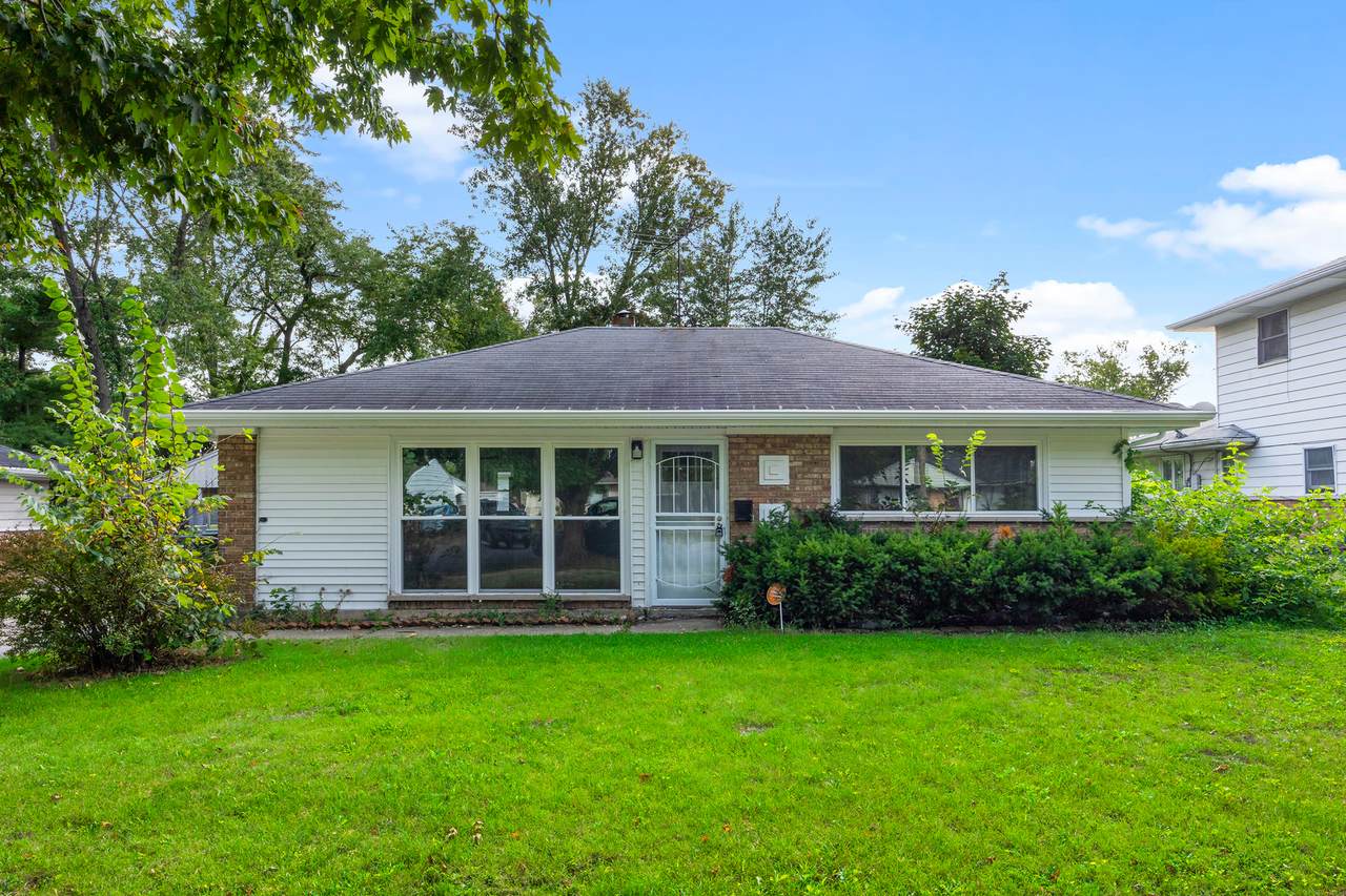 251 Blackhawk Drive - Photo 1
