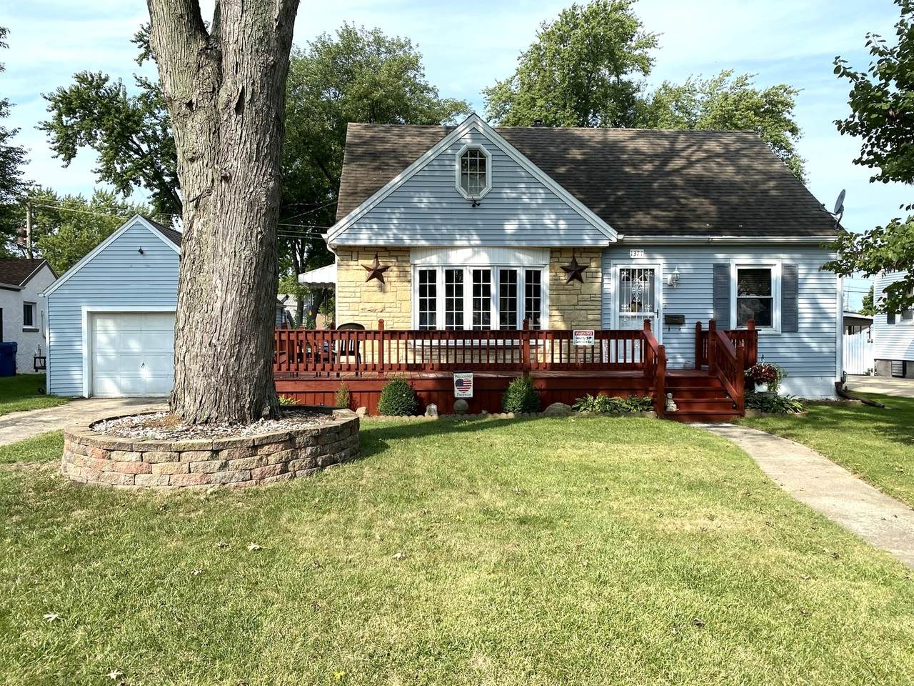 1377 Circle Drive - Photo 1