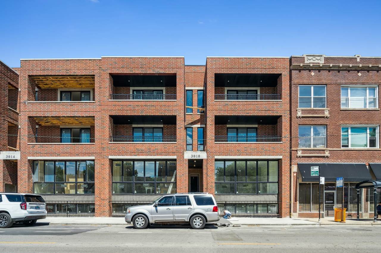 3014 Montrose Avenue - Photo 1