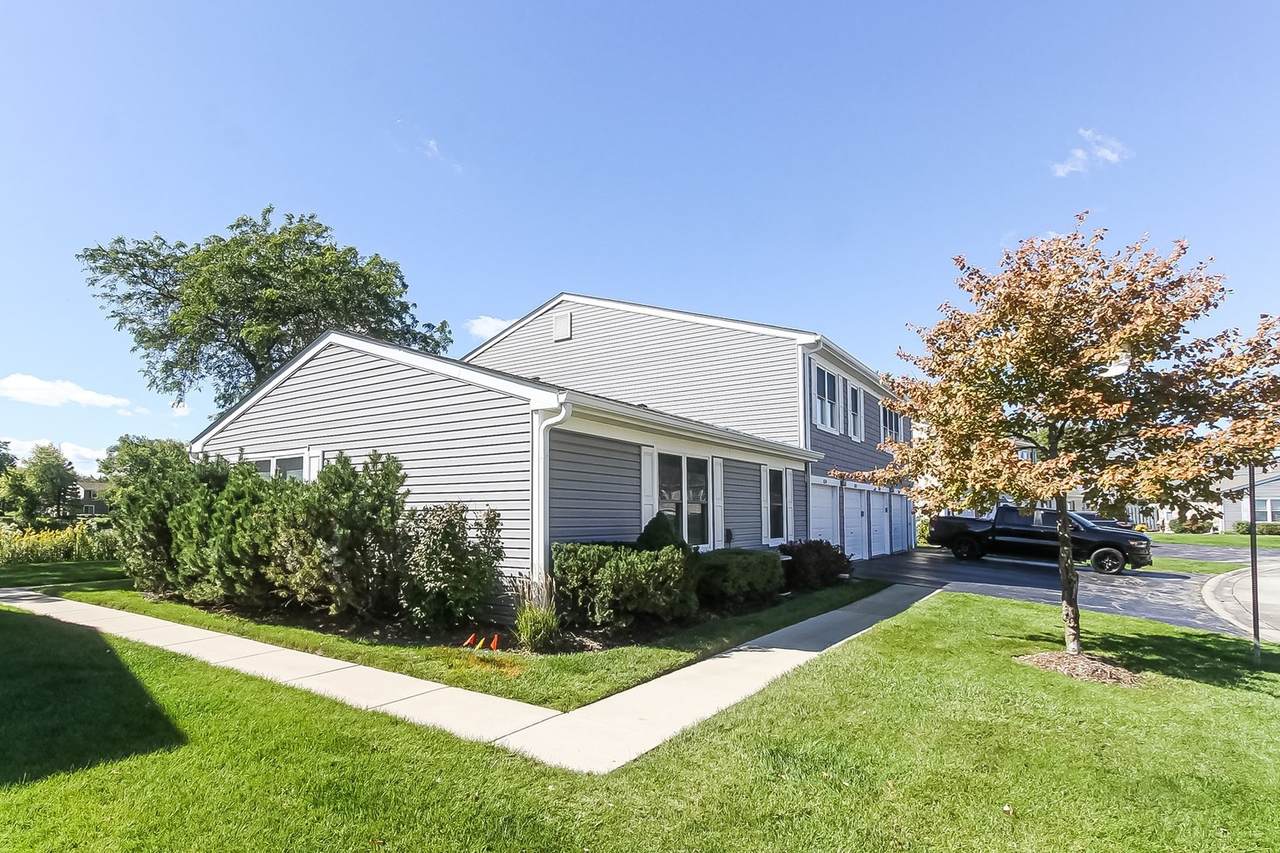 1114 Hampton Harbor - Photo 1