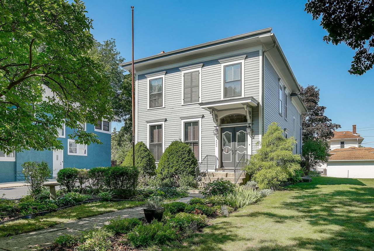 4920 Highland Avenue - Photo 1