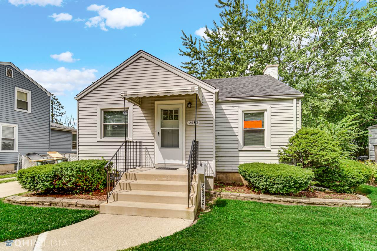 2432 12th Avenue - Photo 1
