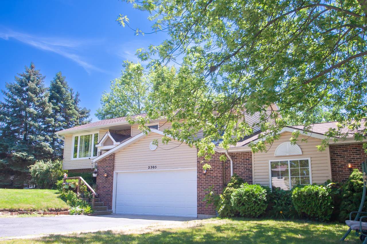 2305 Greenbriar Lane - Photo 1