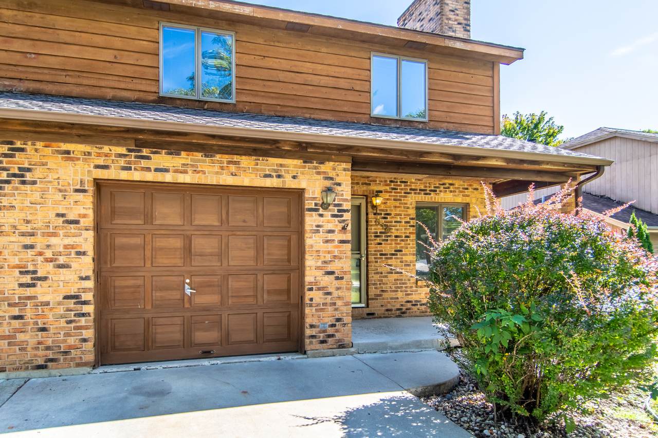 514 Ravinia Drive - Photo 1