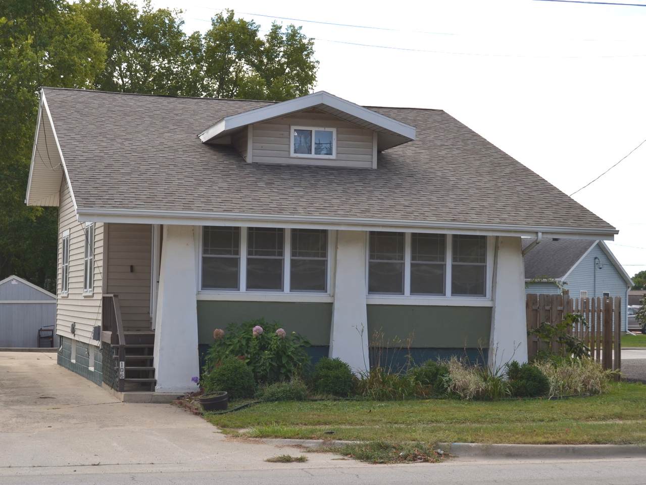 106 Van Buren Street - Photo 1