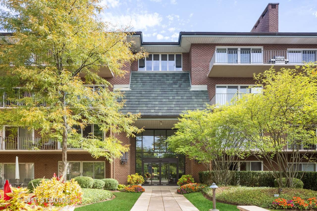 5 Oak Brook Club Drive - Photo 1