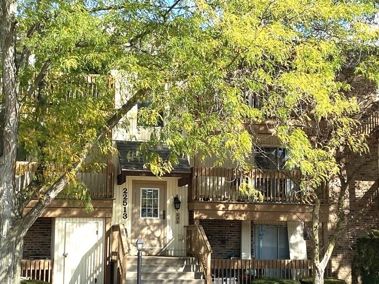 22513 Jackson Court - Photo 1