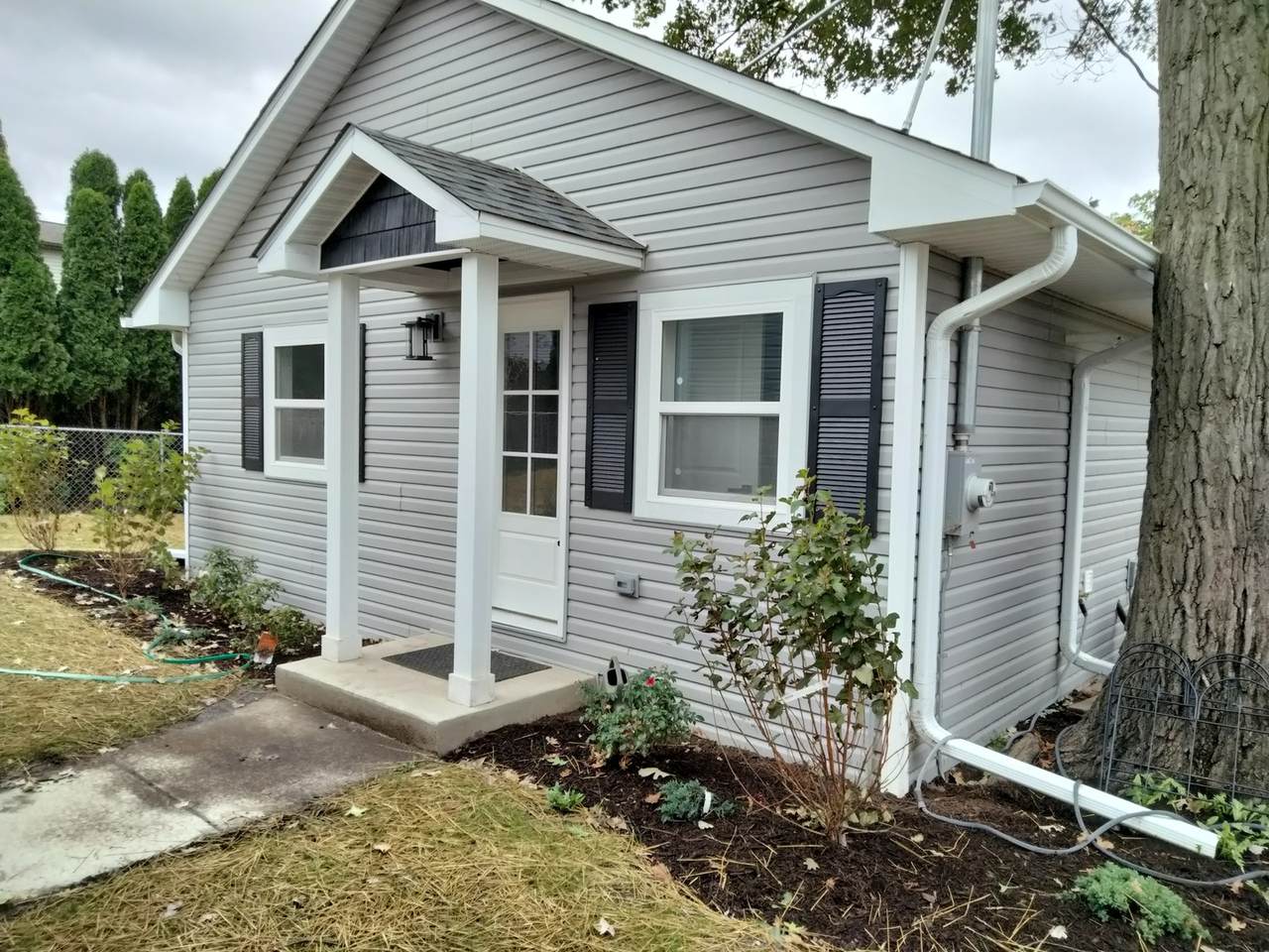 42425 Park Lane - Photo 1