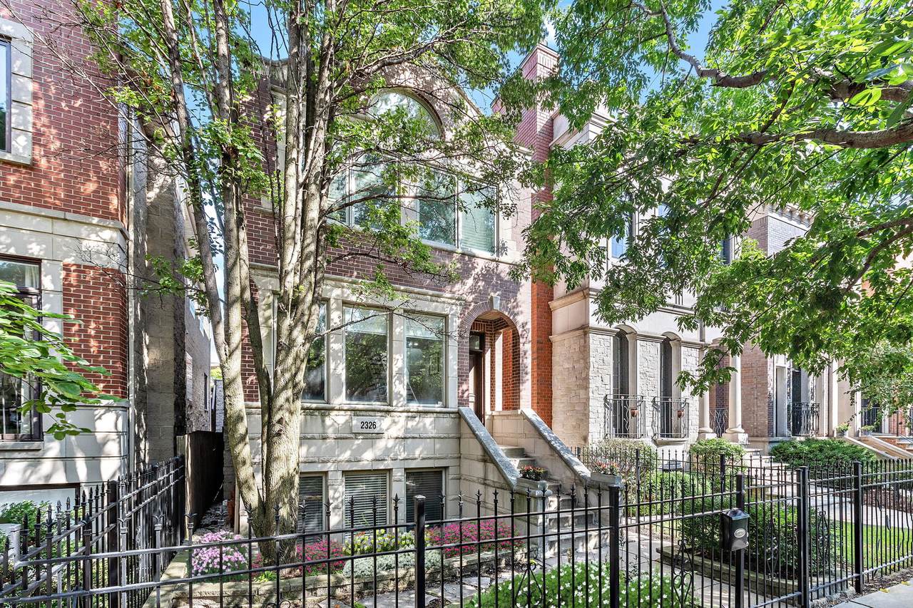 2326 Charleston Street - Photo 1