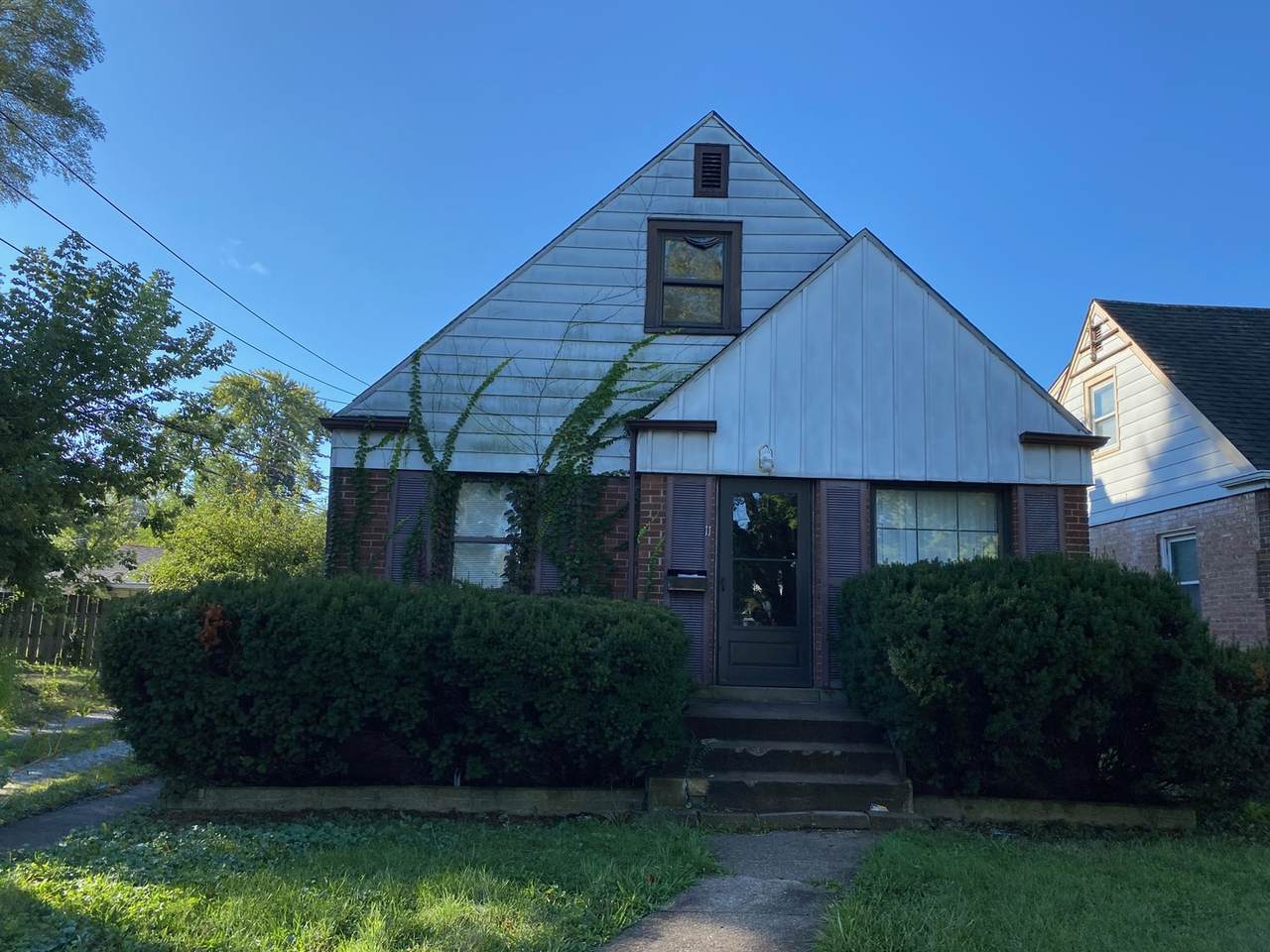 11 167th Street - Photo 1