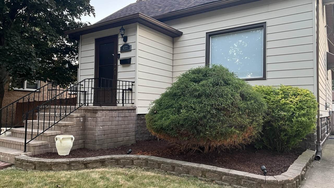 4222 Gunderson Avenue - Photo 1