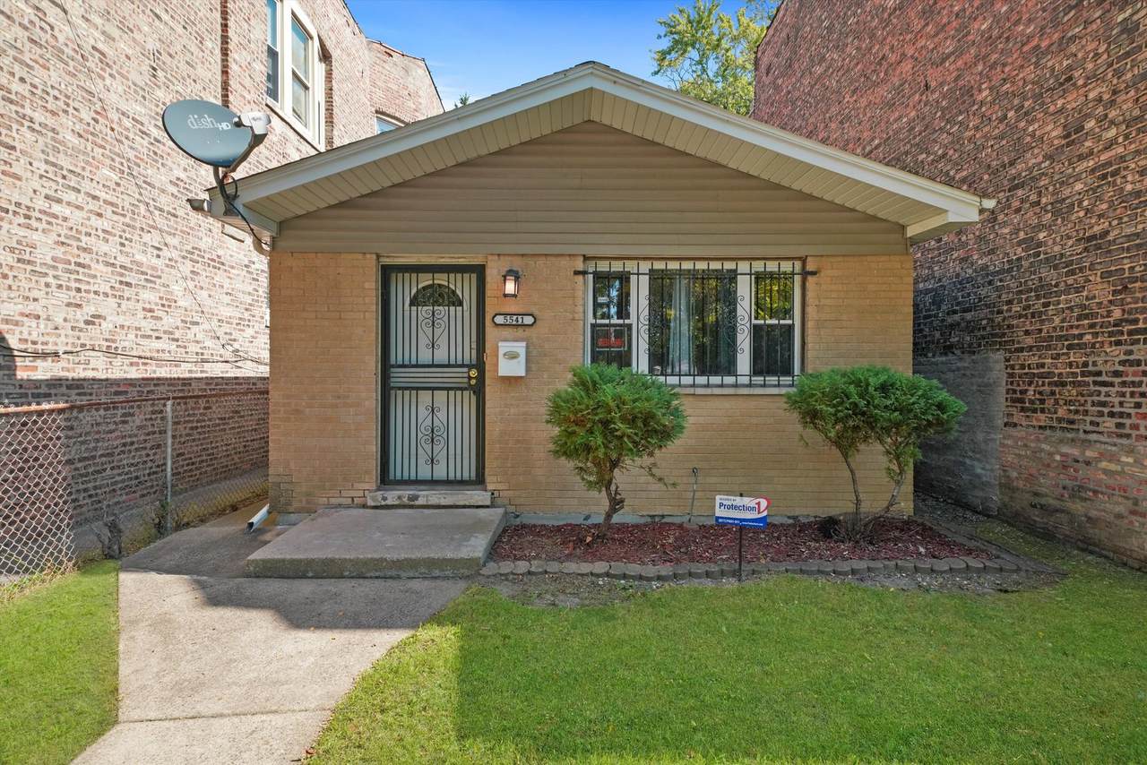 5541 Loomis Boulevard - Photo 1