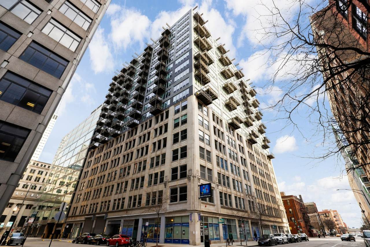 565 Quincy Street - Photo 1