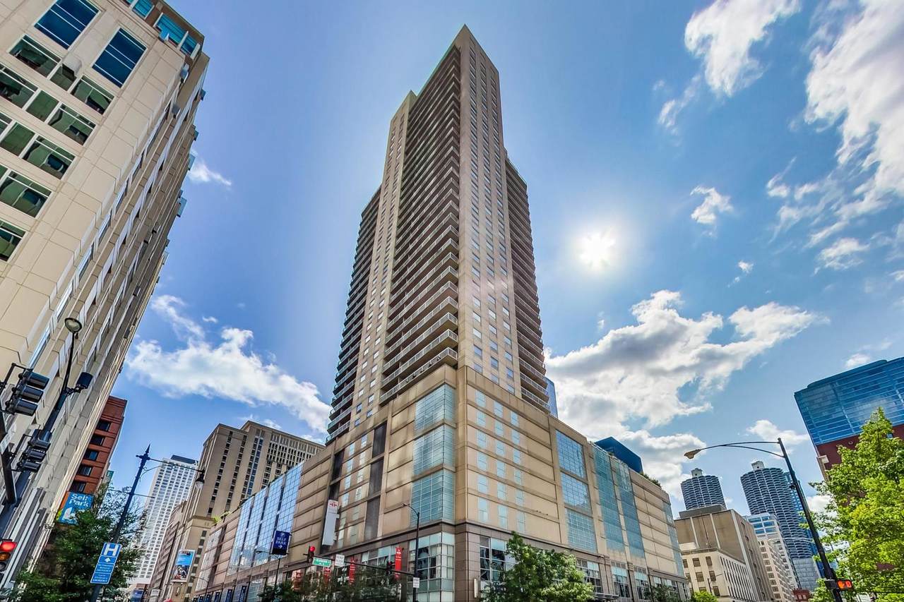 545 Dearborn Street - Photo 1